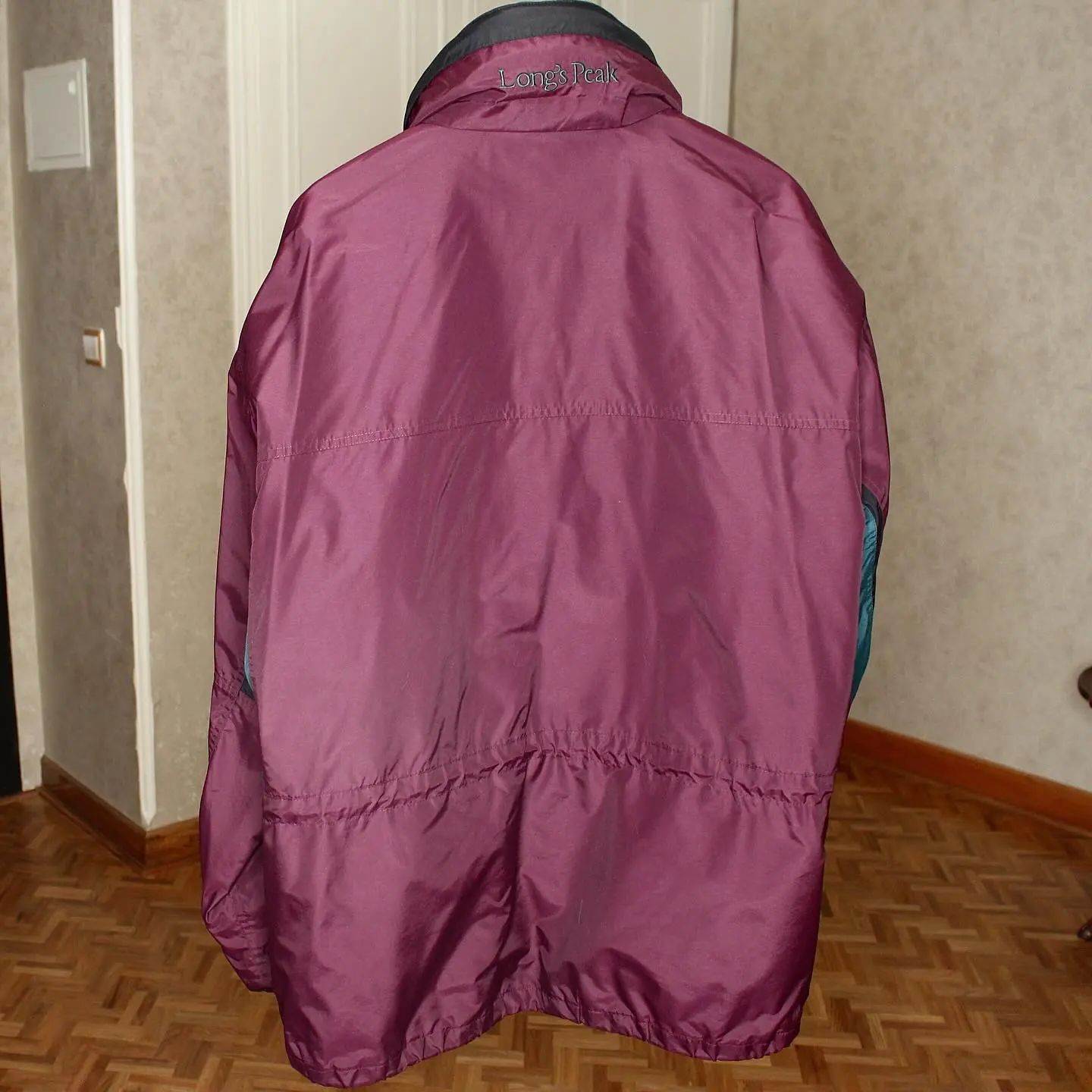Vintage Columbia Sportswear Men’s Burgundy and Green Coat (to better understand the color, please refer to the last slide), view 4 of 10
