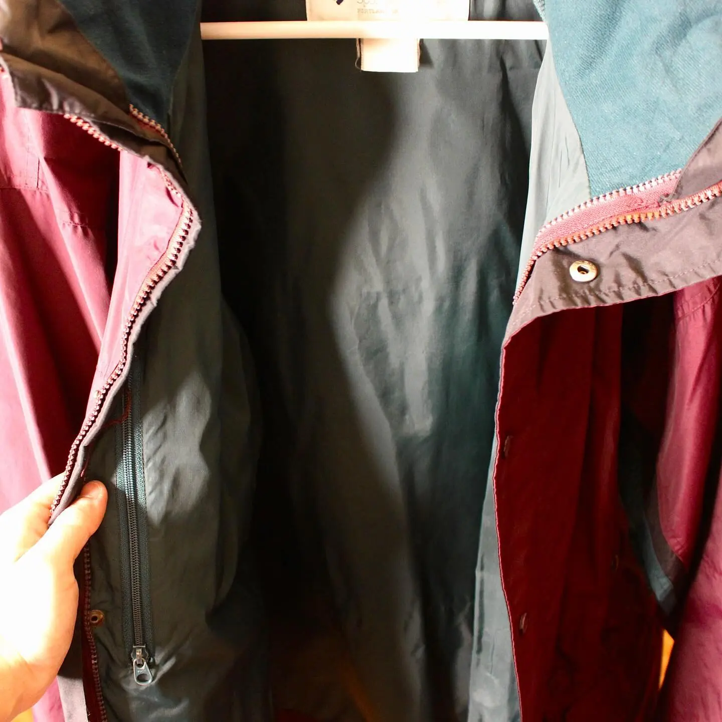 Vintage Columbia Sportswear Men’s Burgundy and Green Coat (to better understand the color, please refer to the last slide), view 8 of 10