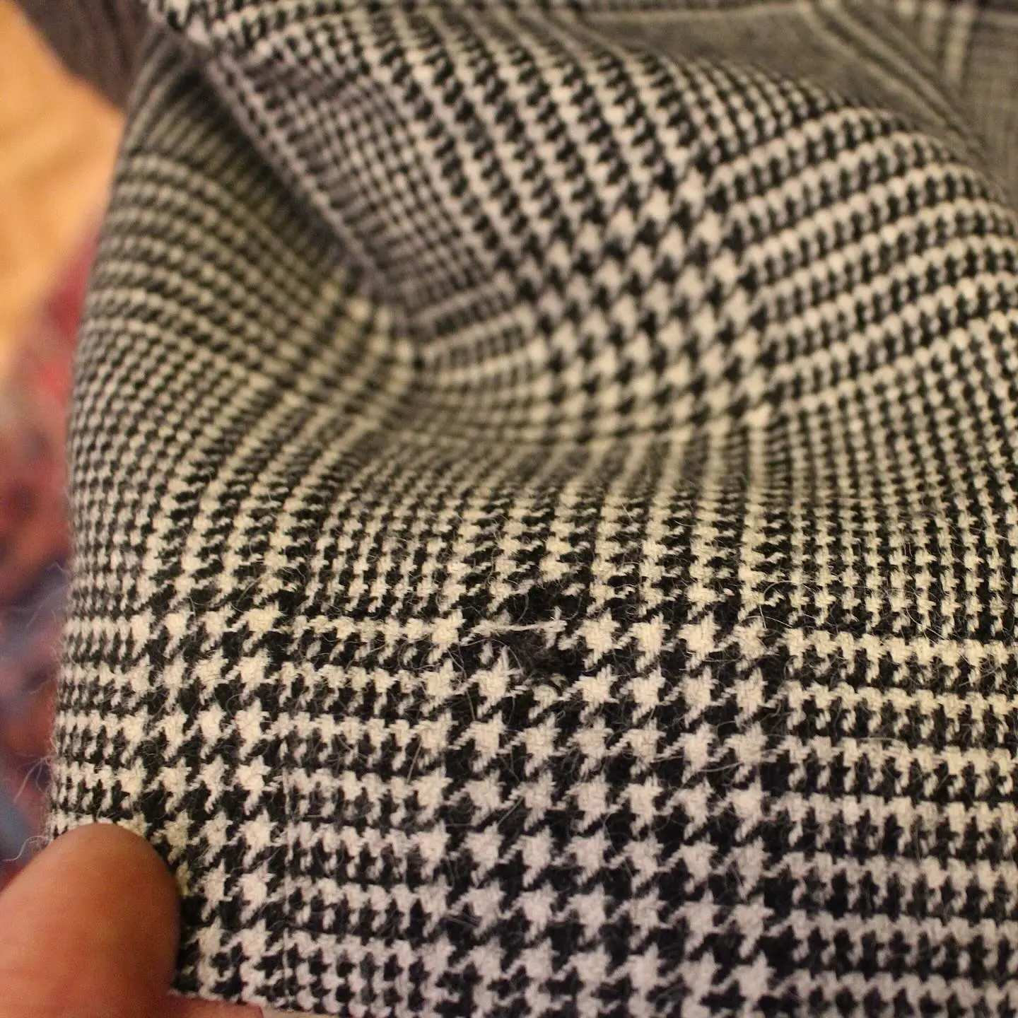 Mens Vintage 1990’s Wool Glen Plaid ‘Yves Saint Laurent’ Blazer, view 5 of 5