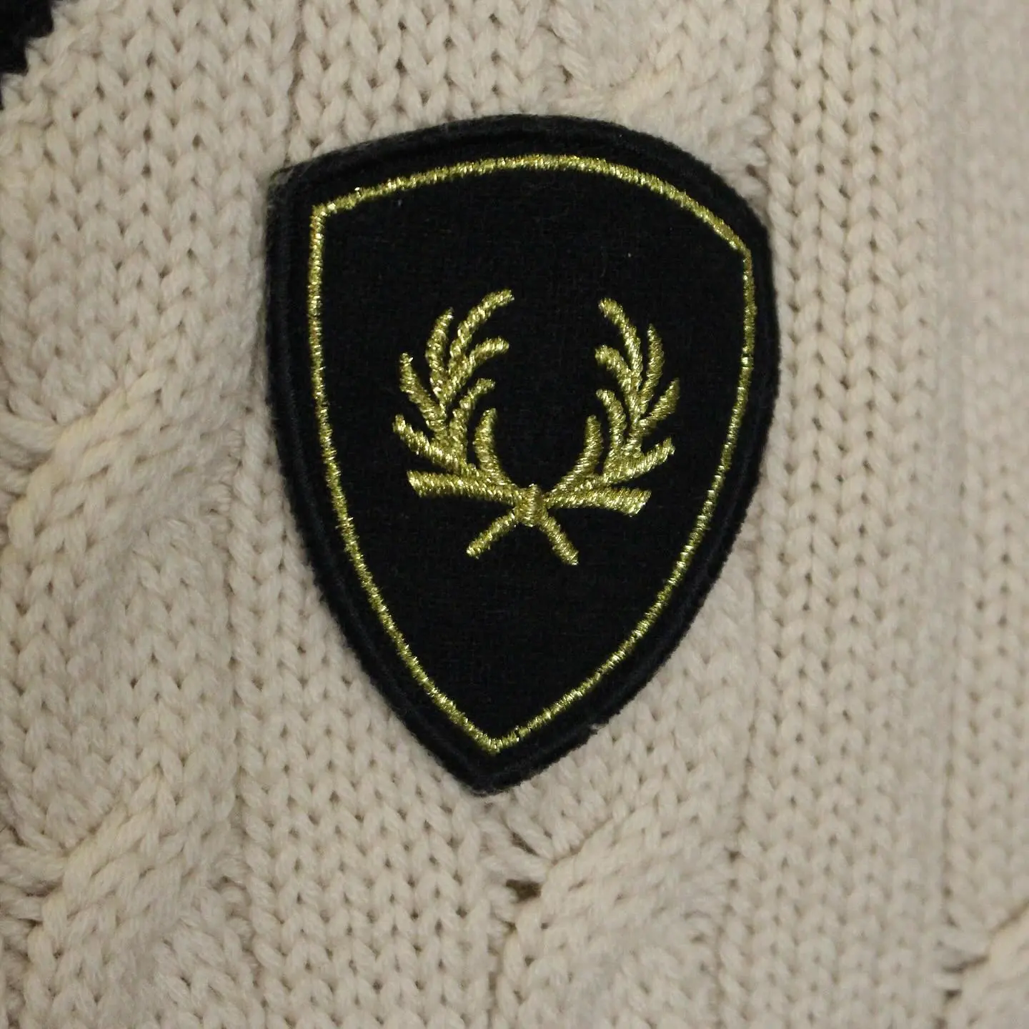 Fred Perry V Neck Cable Knit In Off White, view 2 of 4