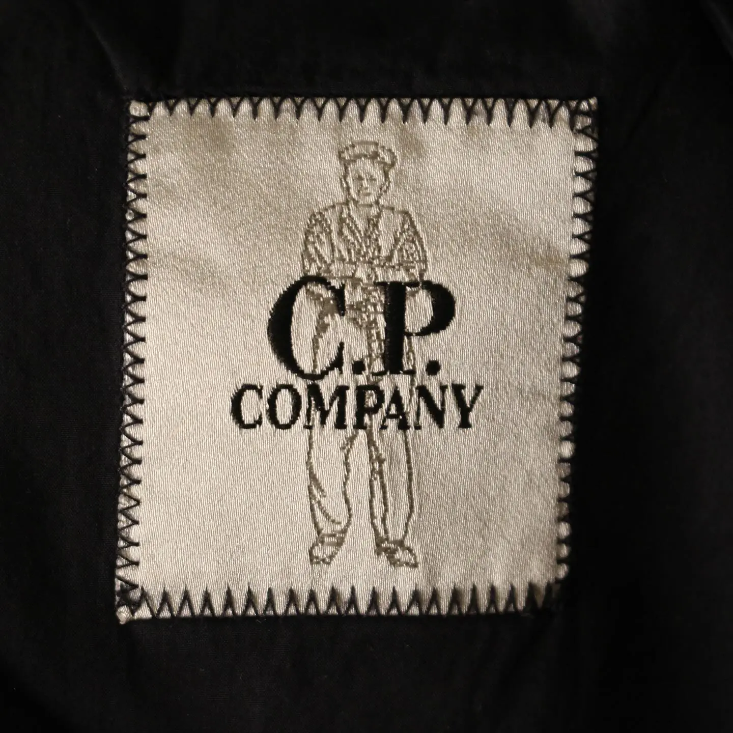 C.P. COMPANY 50 FILI Lens Overshirt in Navy, view 7 of 8