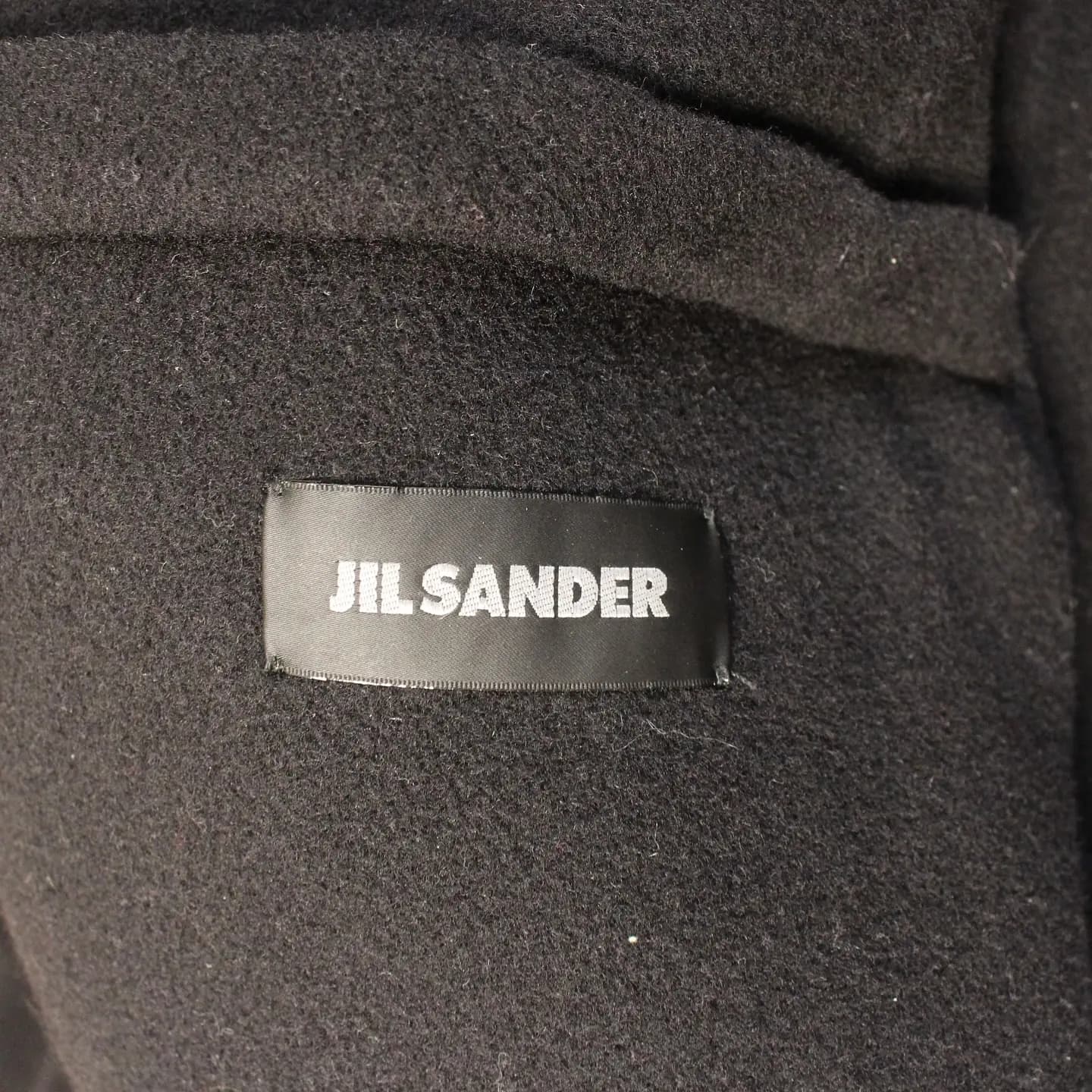 Jil Sander by Raf Simons - FW09 Probably Look 18 of 36, view 2 of 5