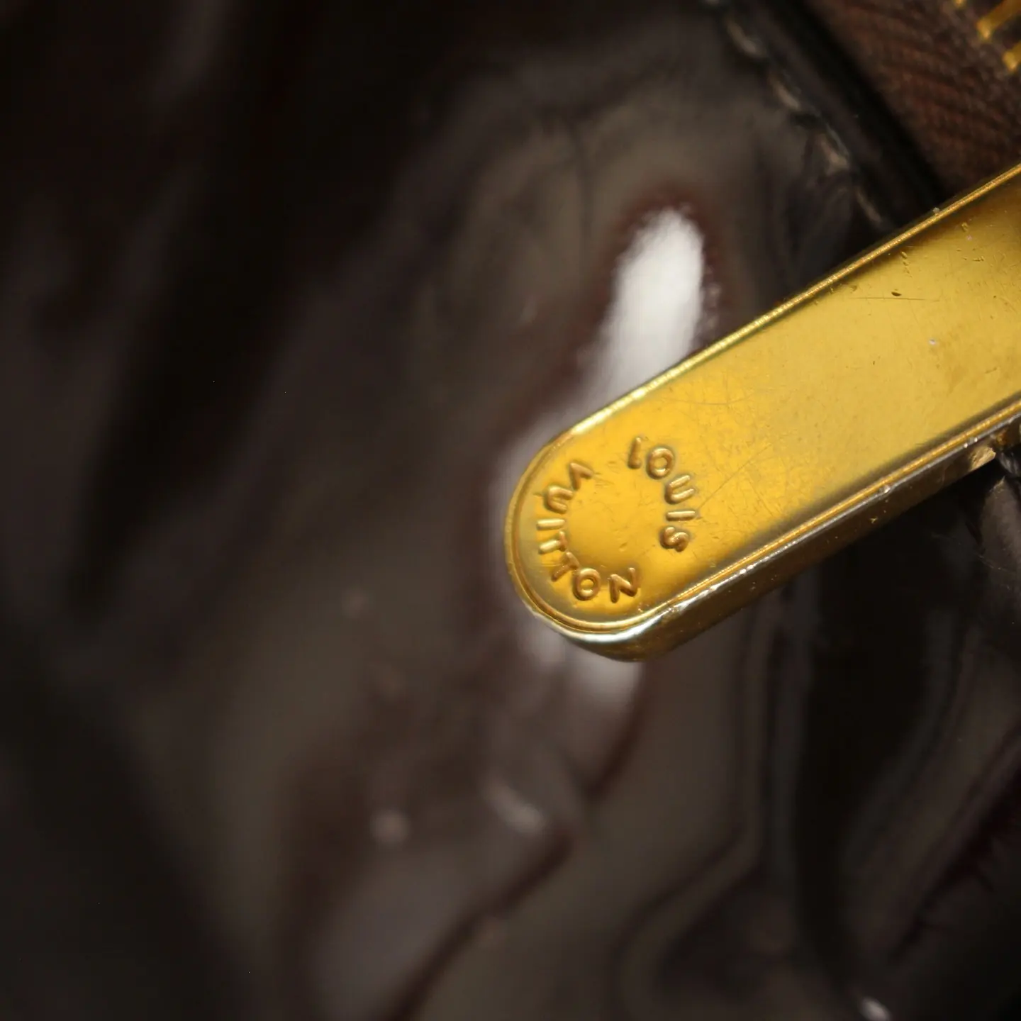 Louis Vuitton Monogram Vernis Rosewood Avenue Handbag in Burgundy, view 5 of 5